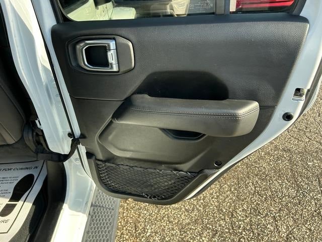 2021 Jeep Wrangler Unlimited Sahara Altitude 4x4