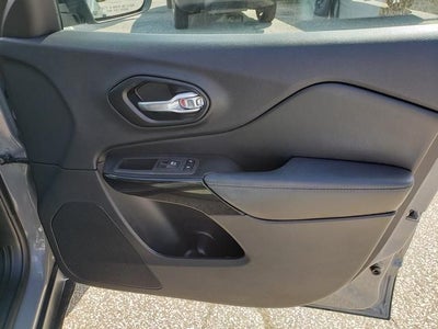 2023 Jeep Cherokee Altitude Lux 4x4
