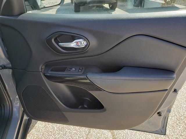 2023 Jeep Cherokee Altitude Lux 4x4