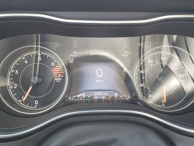 2023 Jeep Cherokee Altitude Lux 4x4