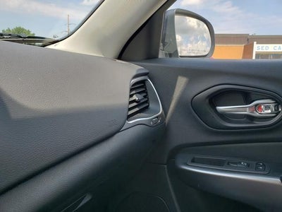 2022 Jeep Cherokee Latitude Lux 4x4