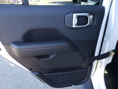2027 Jeep Wrangler WRANGLER 4-DOOR SAHARA