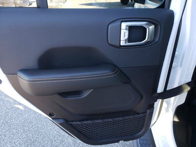 2027 Jeep Wrangler WRANGLER 4-DOOR SAHARA