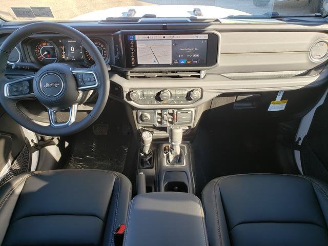 2027 Jeep Wrangler WRANGLER 4-DOOR SAHARA