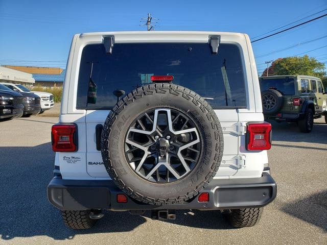 2027 Jeep Wrangler WRANGLER 4-DOOR SAHARA
