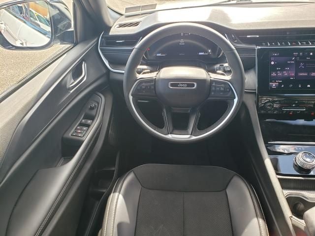 2025 Jeep Grand Cherokee Altitude 4x4