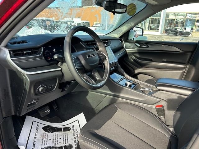 2023 Jeep Grand Cherokee Laredo 4x4