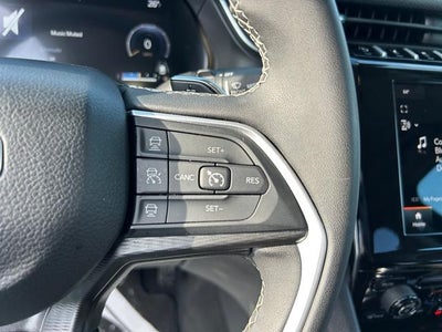 2023 Jeep Grand Cherokee Laredo 4x4