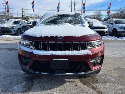 2023 Jeep Grand Cherokee Laredo 4x4