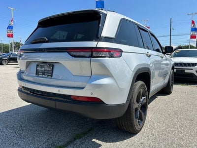 2023 Jeep Grand Cherokee Altitude 4x4