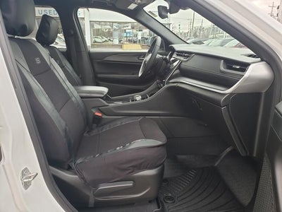2024 Jeep Grand Cherokee Laredo X 4x4