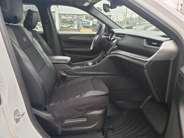 2024 Jeep Grand Cherokee Laredo X 4x4