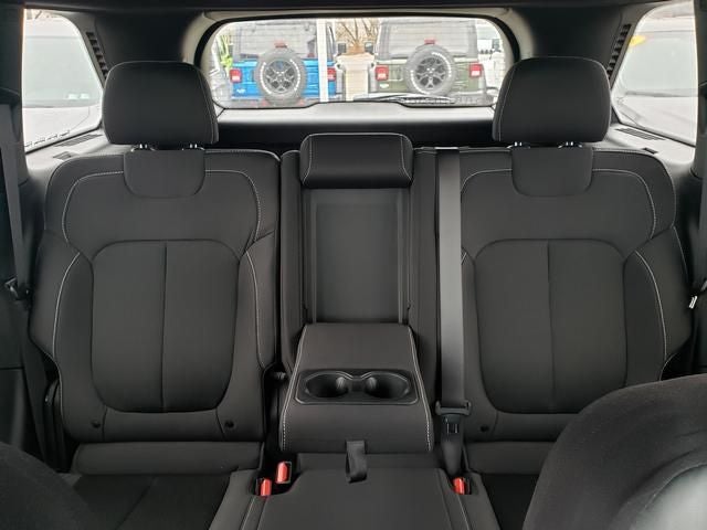 2024 Jeep Grand Cherokee Laredo X 4x4