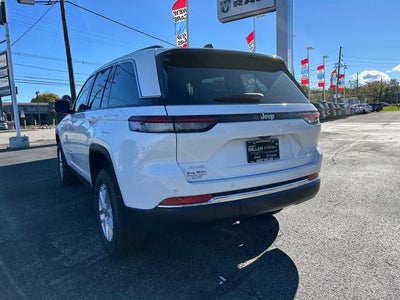 2025 Jeep Grand Cherokee GRAND CHEROKEE LAREDO X 4X4