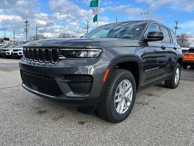 2025 Jeep Grand Cherokee GRAND CHEROKEE LAREDO X 4X4