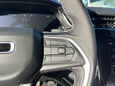 2025 Jeep Grand Cherokee GRAND CHEROKEE LAREDO X 4X4