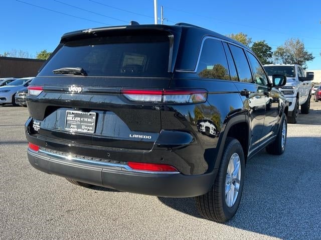 2025 Jeep Grand Cherokee GRAND CHEROKEE LAREDO X 4X4