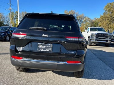 2025 Jeep Grand Cherokee GRAND CHEROKEE LAREDO X 4X4