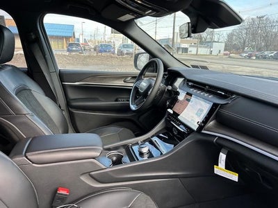 2026 Jeep Grand Cherokee GRAND CHEROKEE LAREDO ALTITUDE 4X4