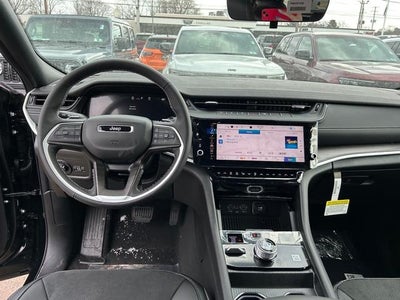 2026 Jeep Grand Cherokee GRAND CHEROKEE LAREDO ALTITUDE 4X4