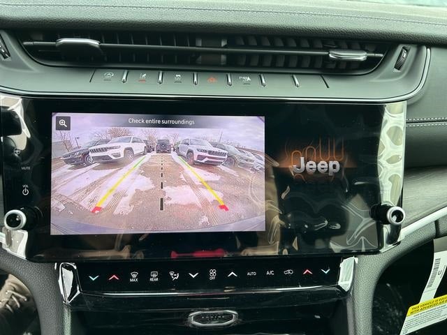 2026 Jeep Grand Cherokee GRAND CHEROKEE LAREDO ALTITUDE 4X4