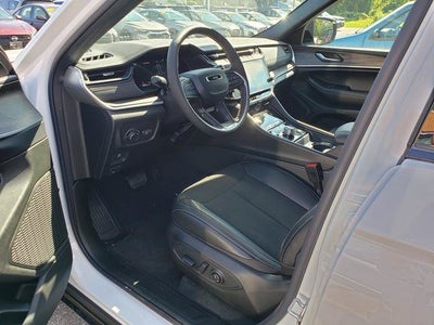 2027 Jeep Grand Cherokee GRAND CHEROKEE LAREDO ALTITUDE 4X4