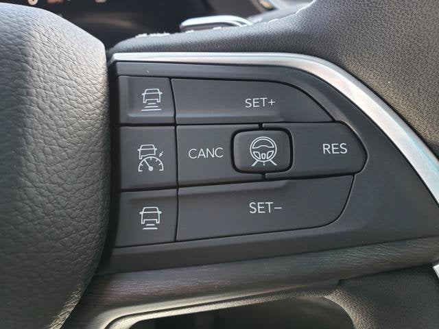 2027 Jeep Grand Cherokee GRAND CHEROKEE LAREDO ALTITUDE 4X4