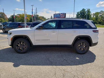 2027 Jeep Grand Cherokee GRAND CHEROKEE LAREDO ALTITUDE 4X4