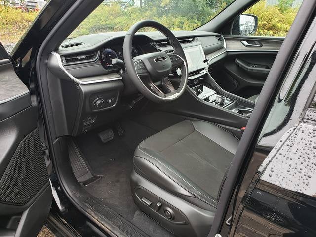 2027 Jeep Grand Cherokee GRAND CHEROKEE LAREDO ALTITUDE 4X4