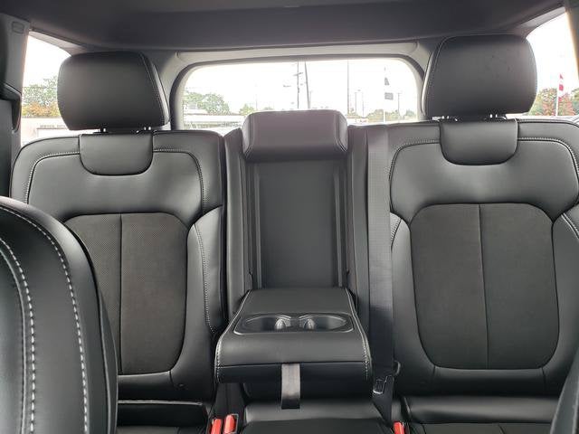 2027 Jeep Grand Cherokee GRAND CHEROKEE LAREDO ALTITUDE 4X4