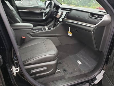 2027 Jeep Grand Cherokee GRAND CHEROKEE LAREDO ALTITUDE 4X4