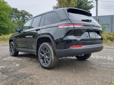 2027 Jeep Grand Cherokee GRAND CHEROKEE LAREDO ALTITUDE 4X4