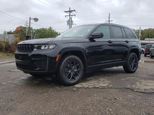 2027 Jeep Grand Cherokee GRAND CHEROKEE LAREDO ALTITUDE 4X4