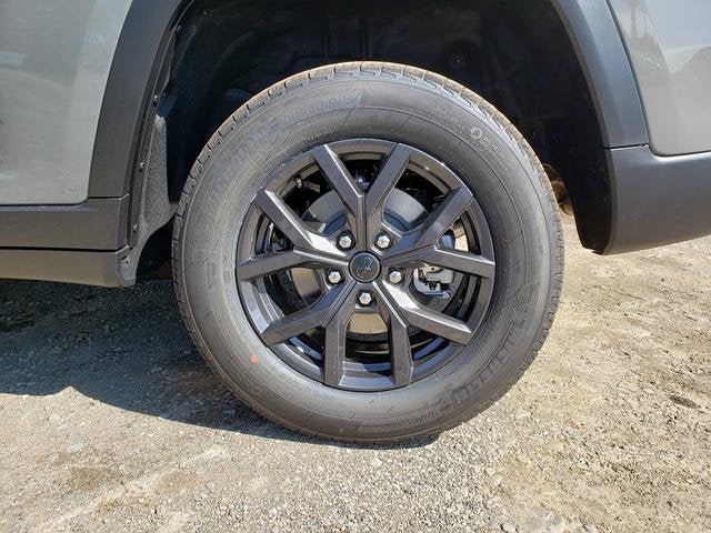 2027 Jeep Grand Cherokee GRAND CHEROKEE LAREDO ALTITUDE 4X4