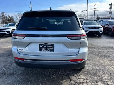 2026 Jeep Grand Cherokee GRAND CHEROKEE LAREDO ALTITUDE 4X4