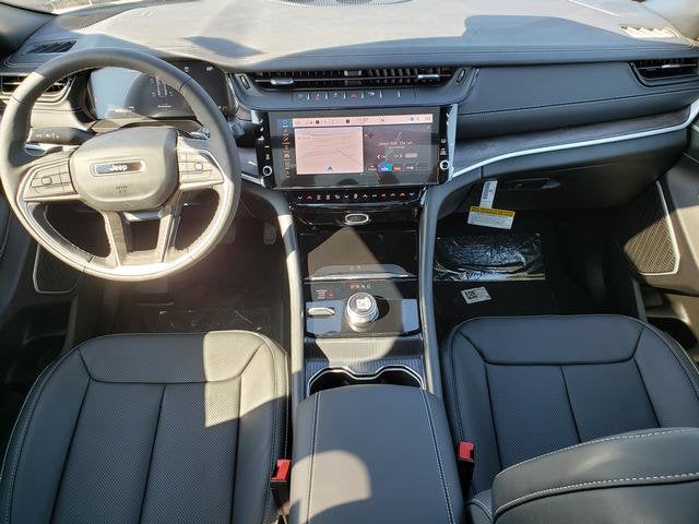 2027 Jeep Grand Cherokee GRAND CHEROKEE LIMITED RESERVE 4X4