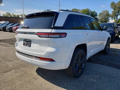 2027 Jeep Grand Cherokee GRAND CHEROKEE LIMITED RESERVE 4X4
