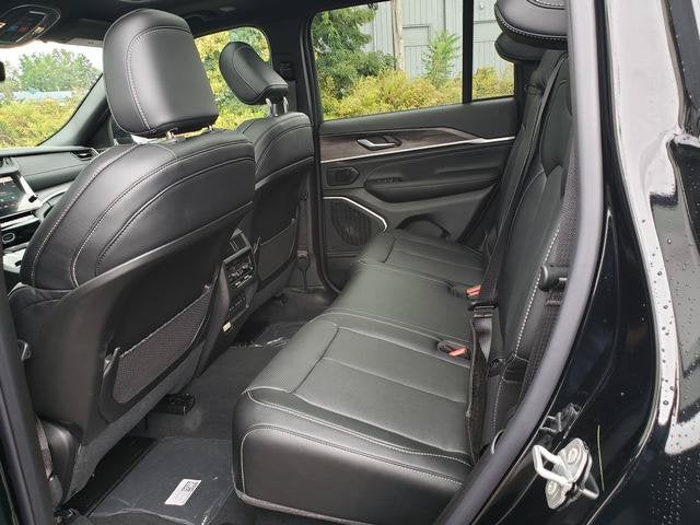 2027 Jeep Grand Cherokee GRAND CHEROKEE LIMITED RESERVE 4X4
