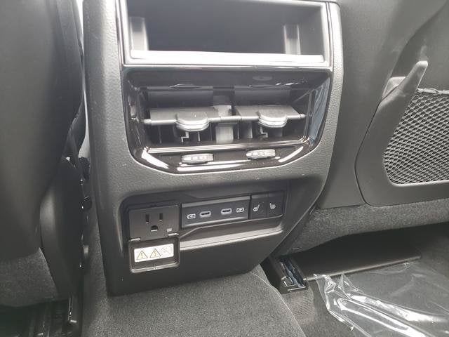 2027 Jeep Grand Cherokee GRAND CHEROKEE LIMITED RESERVE 4X4