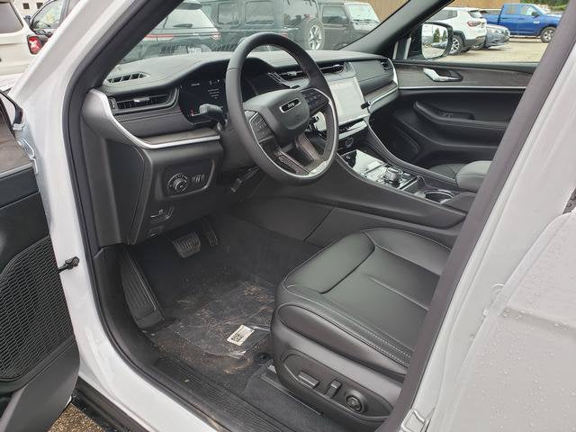 2027 Jeep Grand Cherokee GRAND CHEROKEE LIMITED 4X4
