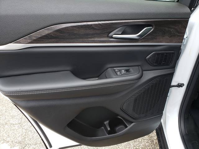 2027 Jeep Grand Cherokee GRAND CHEROKEE LIMITED 4X4