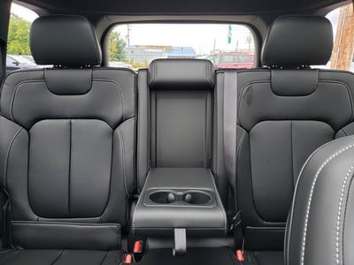 2027 Jeep Grand Cherokee GRAND CHEROKEE LIMITED 4X4