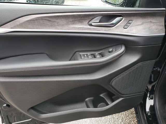 2027 Jeep Grand Cherokee GRAND CHEROKEE LIMITED 4X4