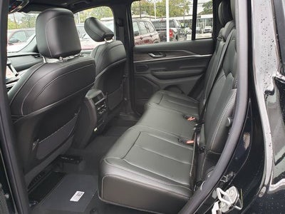 2027 Jeep Grand Cherokee GRAND CHEROKEE LIMITED 4X4