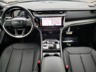 2027 Jeep Grand Cherokee GRAND CHEROKEE LIMITED 4X4
