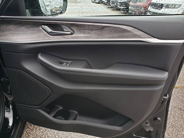 2027 Jeep Grand Cherokee GRAND CHEROKEE LIMITED 4X4