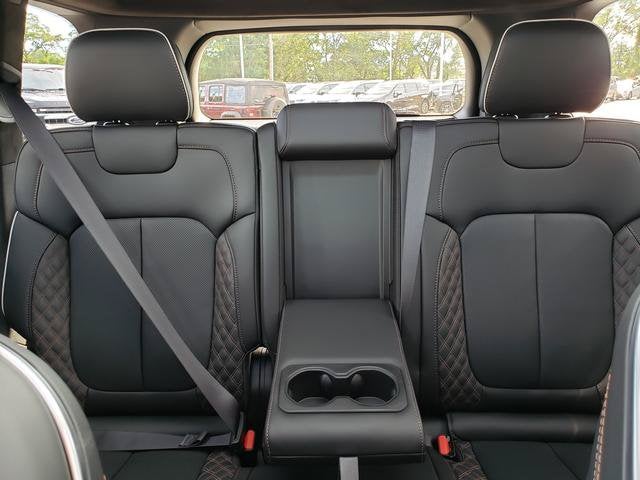 2027 Jeep Grand Cherokee GRAND CHEROKEE SUMMIT 4X4