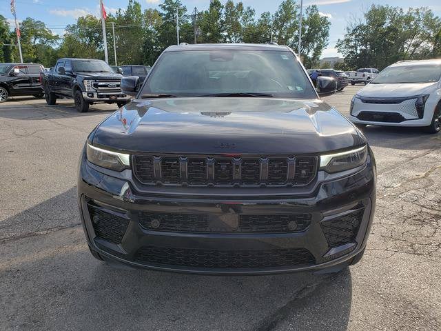 2027 Jeep Grand Cherokee GRAND CHEROKEE SUMMIT 4X4