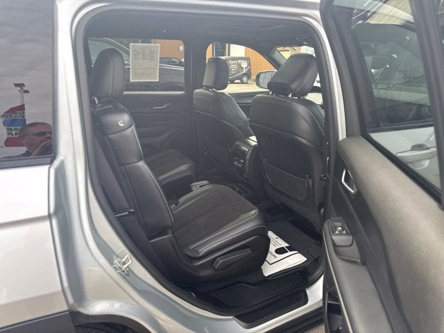 2023 Jeep Grand Cherokee L Altitude X 4x4