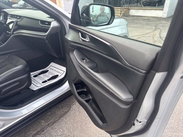 2023 Jeep Grand Cherokee L Altitude X 4x4